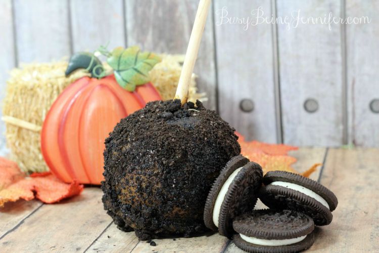 Oreo-and-Caramel-Covered-Apple