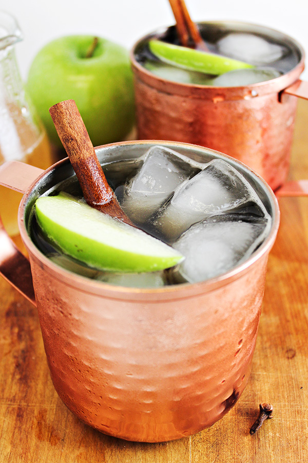 Spiced-Apple-Moscow-Mule-Cocktail-Recipe-11