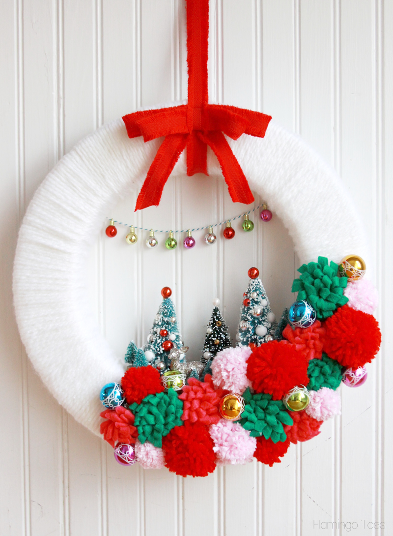 retro-style-christmas-wreath