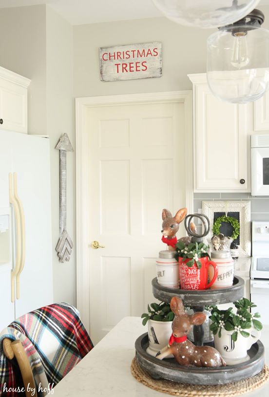vintage-knock-off-christmas-trees-sign