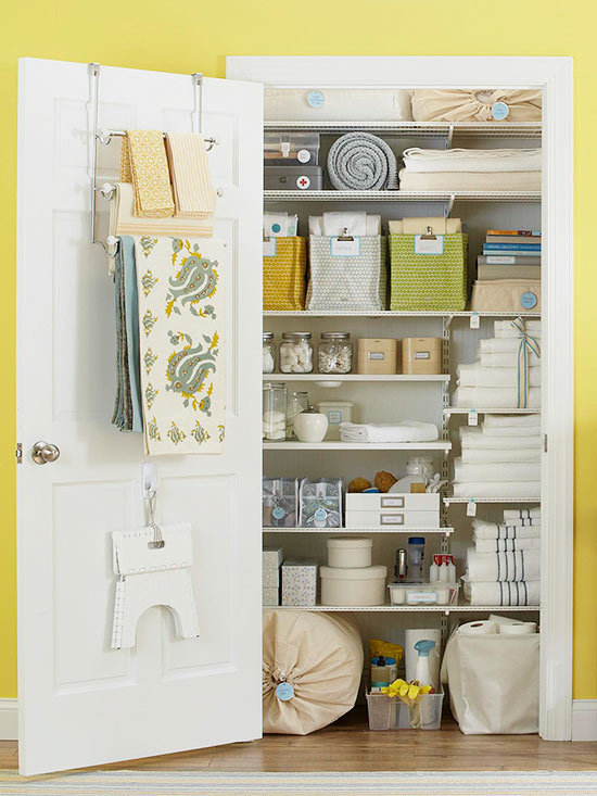 20 Beautifully Organized Linen Closets The Happy Housie