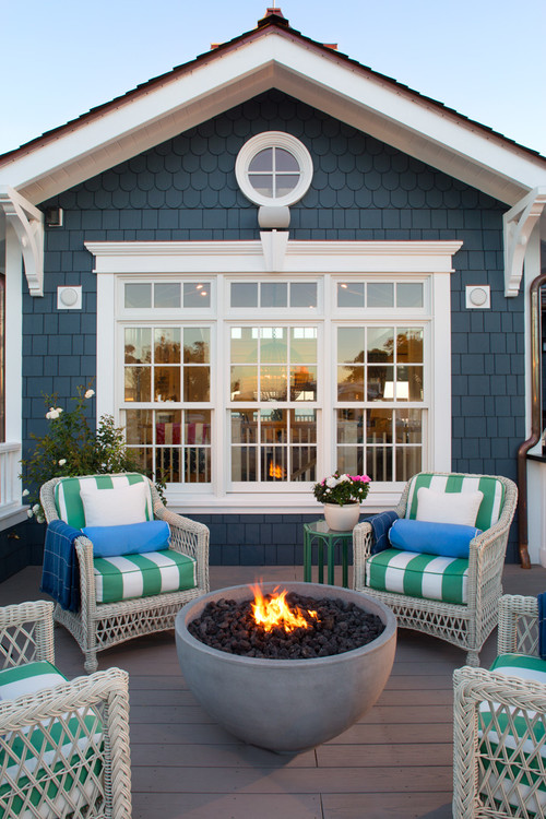 Inspiring Outdoor Fire Pit Areas, Front Porch Fire Pit