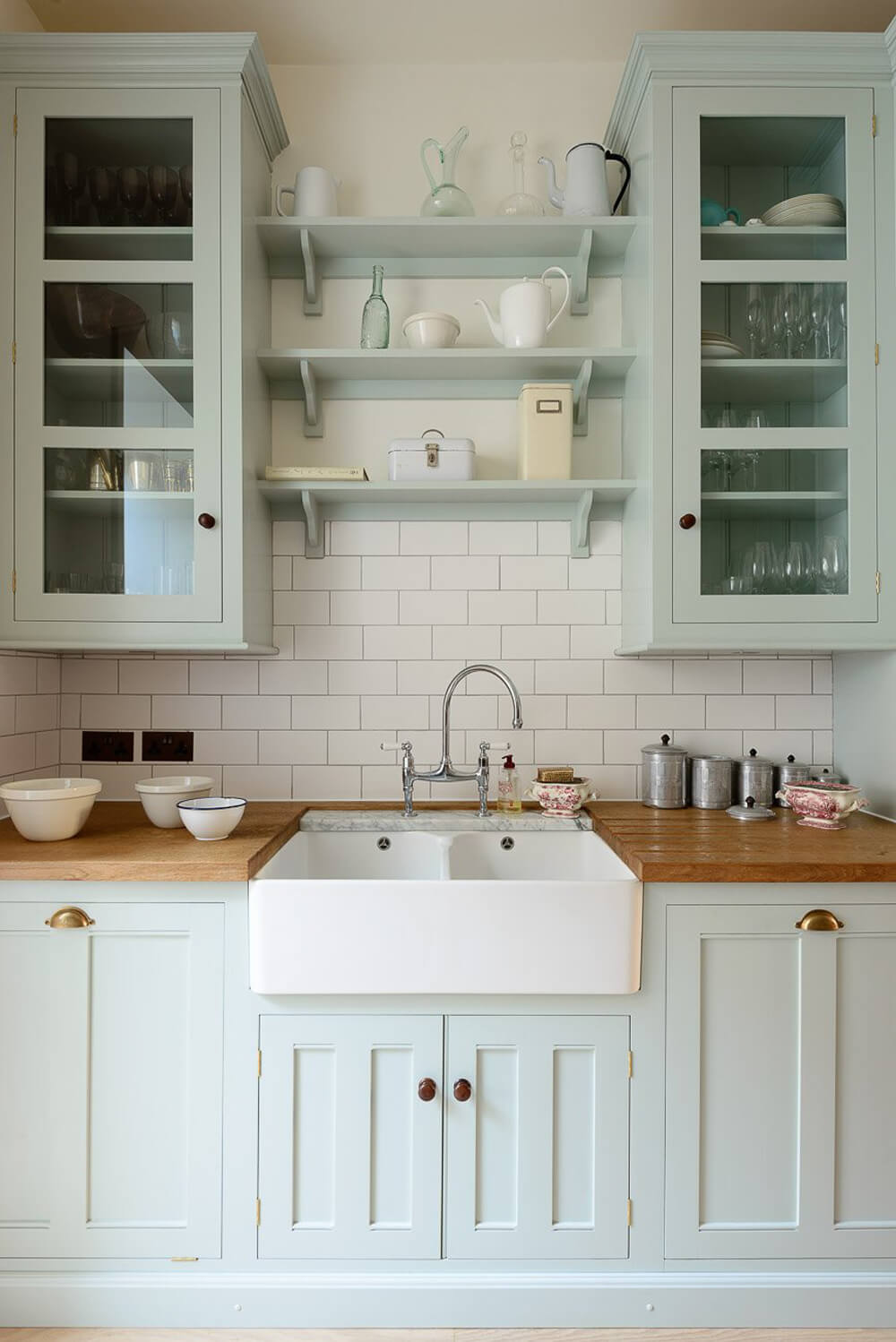 10 Stunning Farmhouse Kitchens With Coloured Cabinets The Happy Housie