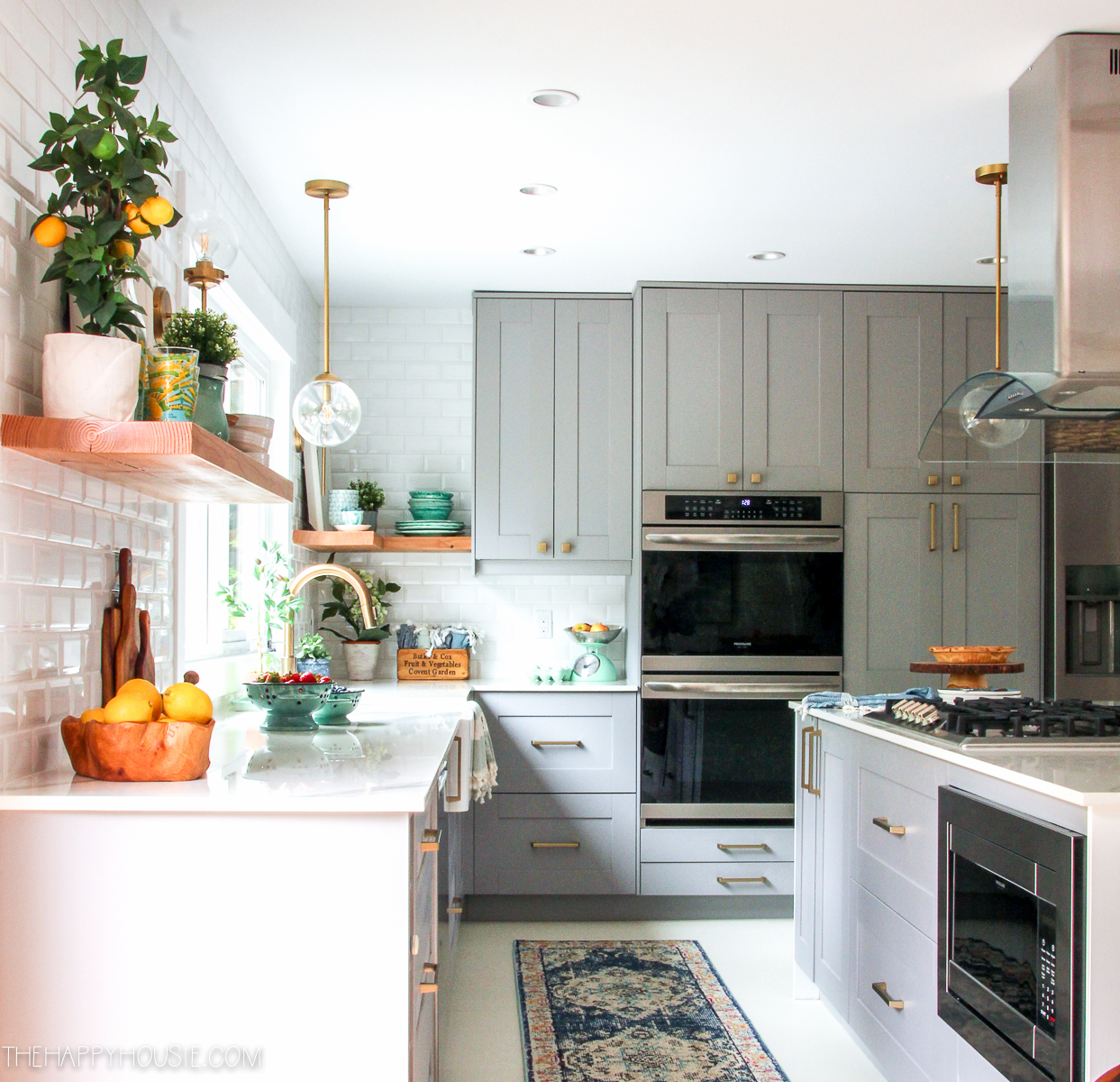 20 Fabulous Kitchens Featuring Grey Kitchen Cabinets The Happy