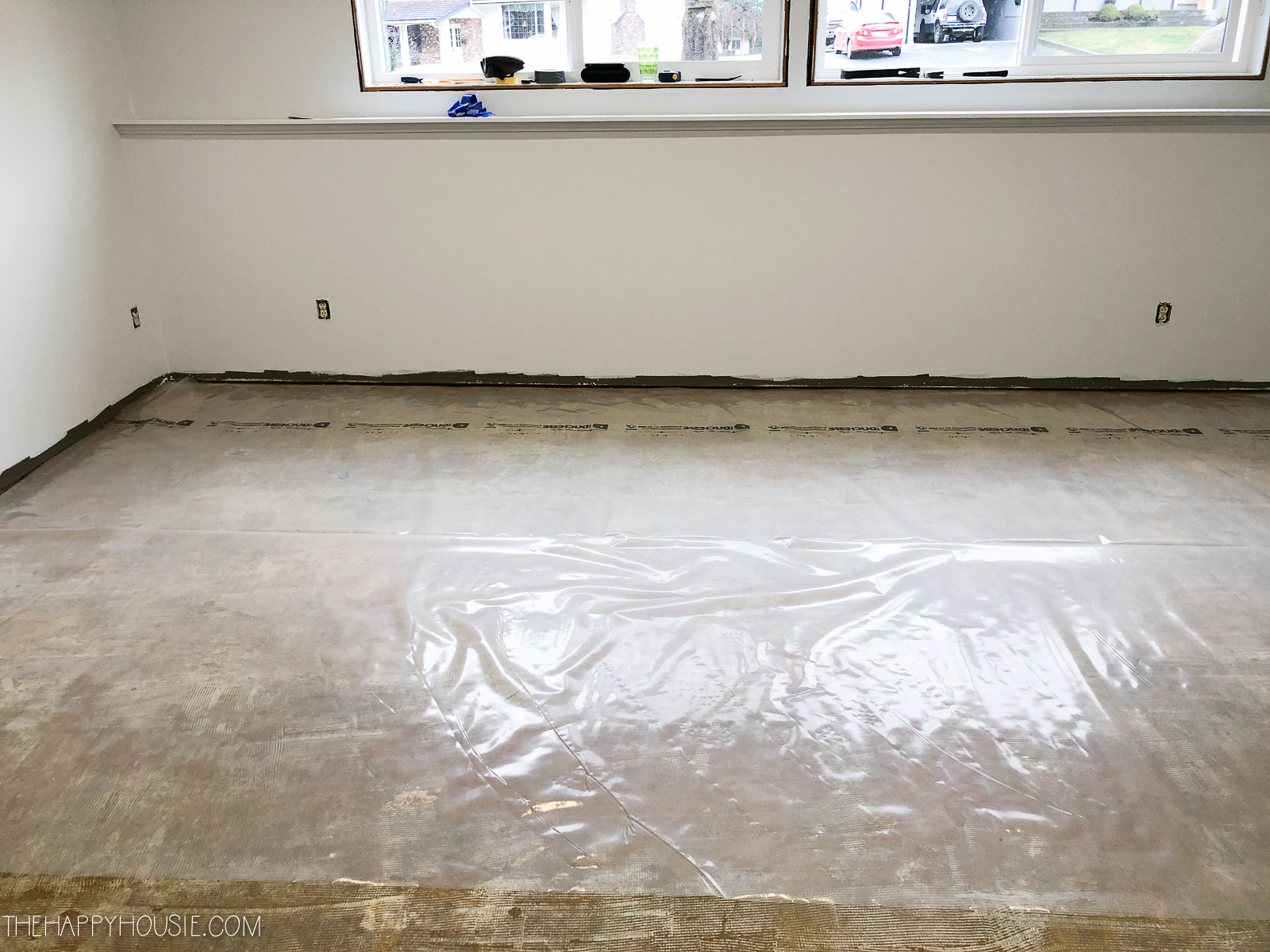 To Install Vinyl Plank Over Concrete, Laying Vinyl Sheet Flooring Over Concrete